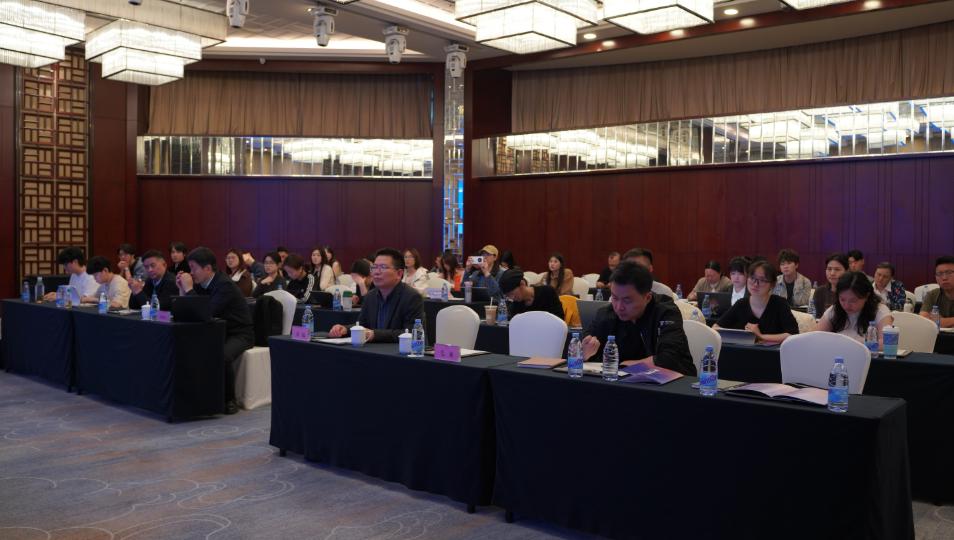 培训班开班2.jpg 培训班开班2.jpg