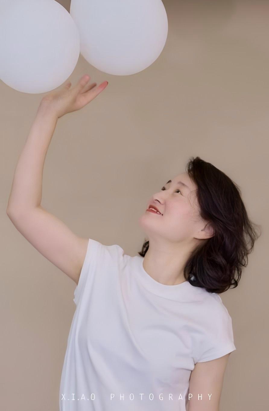 陈倩.jpg 陈倩.jpg