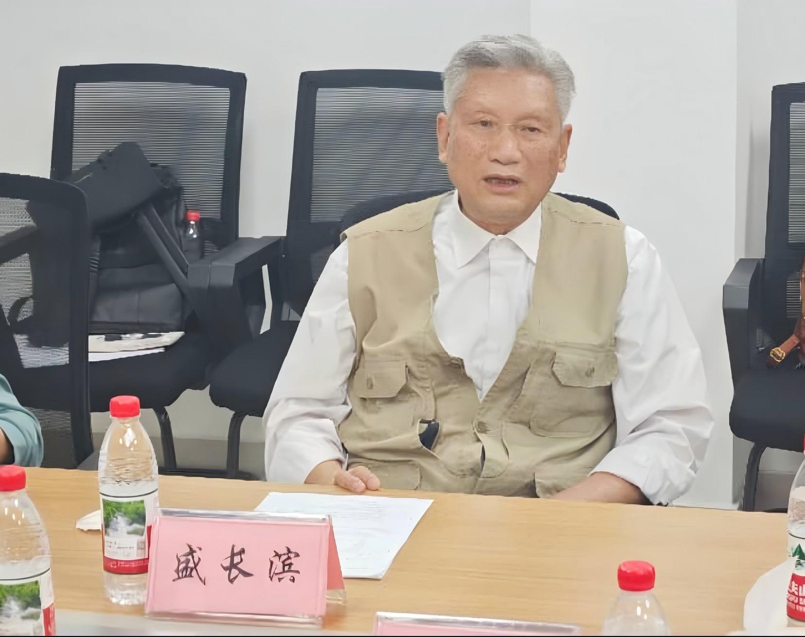 编剧盛长滨.jpg 编剧盛长滨.jpg