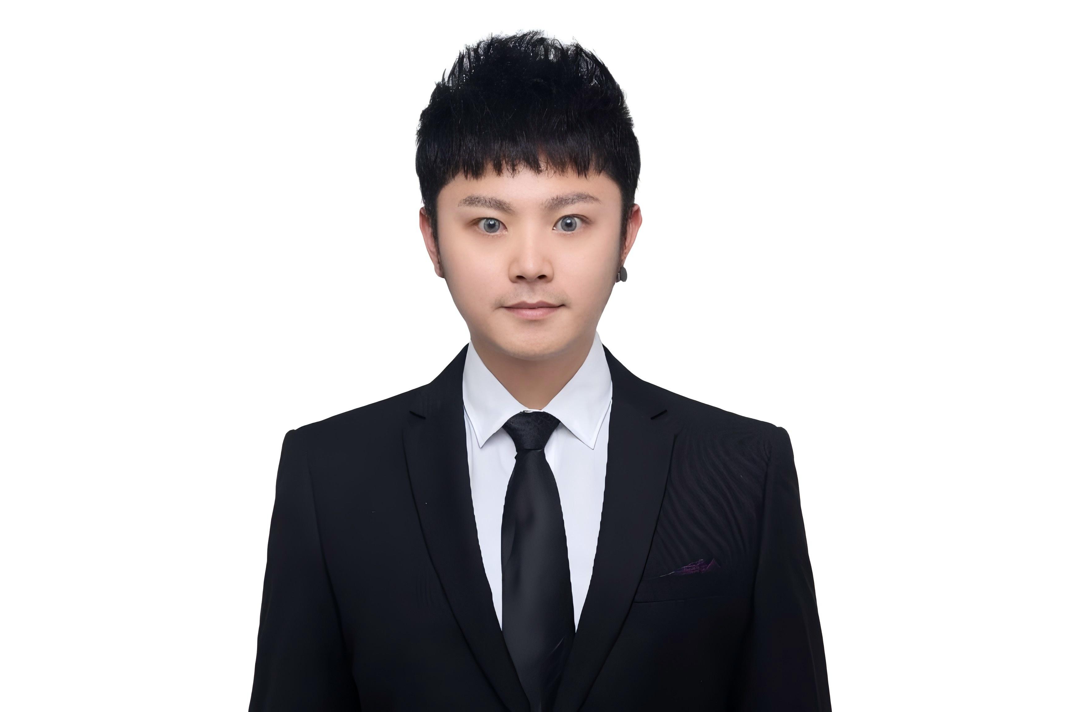 李梓维.jpg 李梓维.jpg